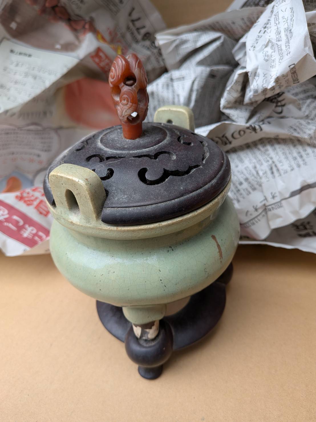 ご実家売却に伴う片付け】中国青磁香炉を誠実に査定・買取｜東京都練馬