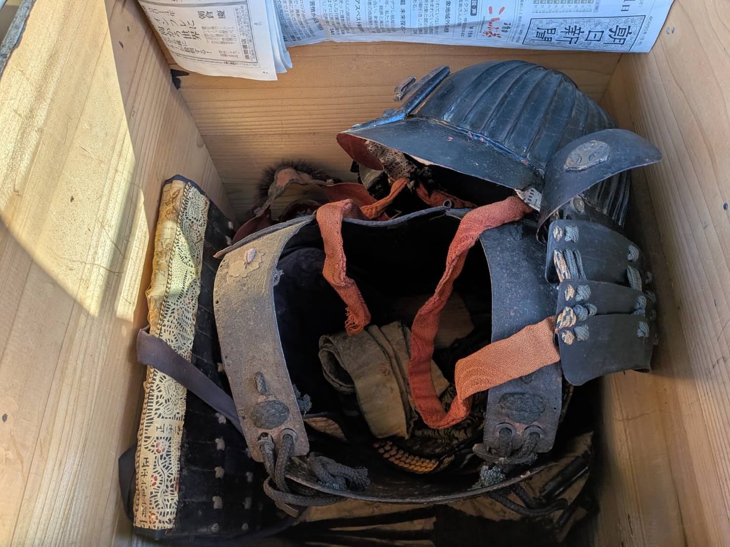 遺品整理・仕分け・買取 | 世田谷区の骨董品買取・古美術品の出張買取